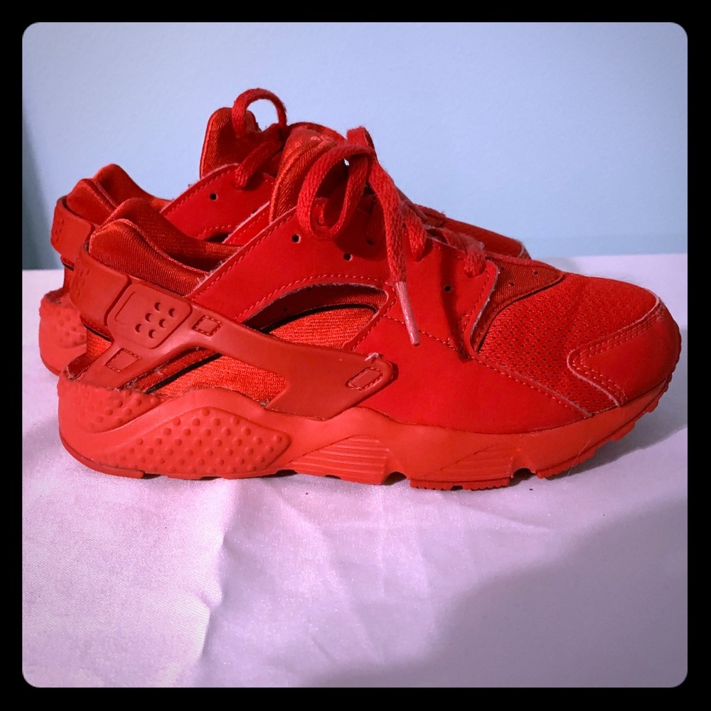Nike Huarache Kids Sz 2 - Red